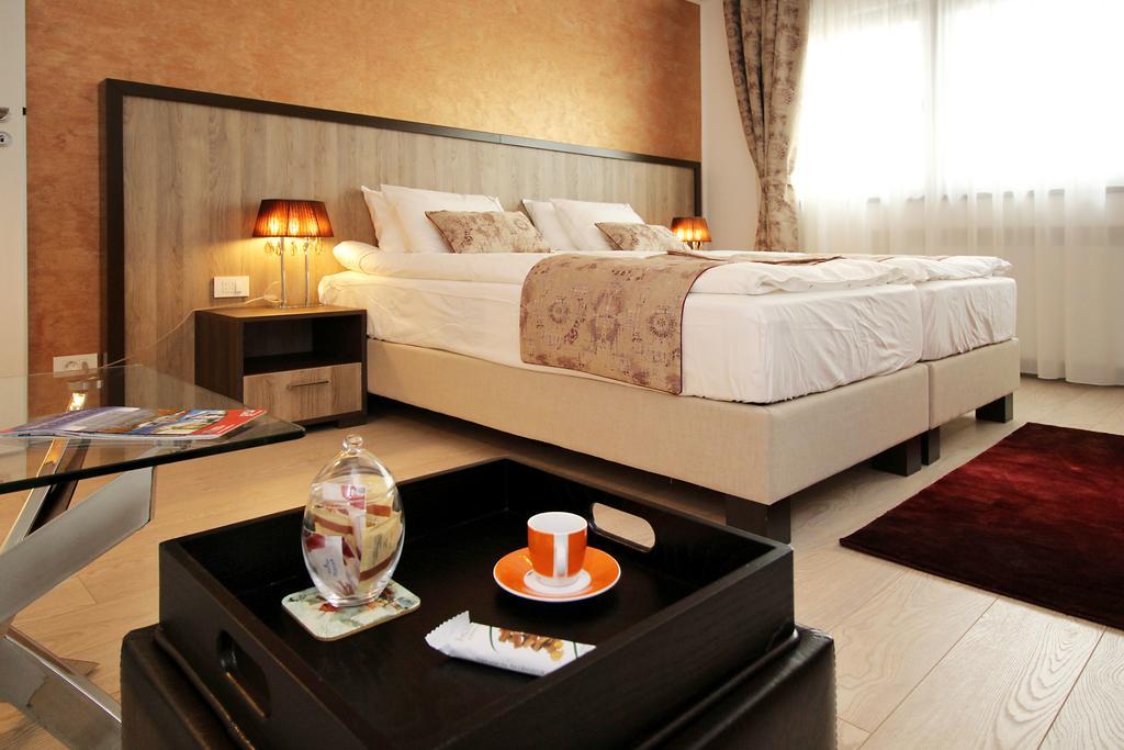 Studio Old Town Bukarest Kültér fotó