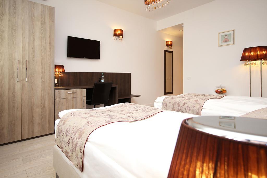 Studio Old Town Bukarest Kültér fotó